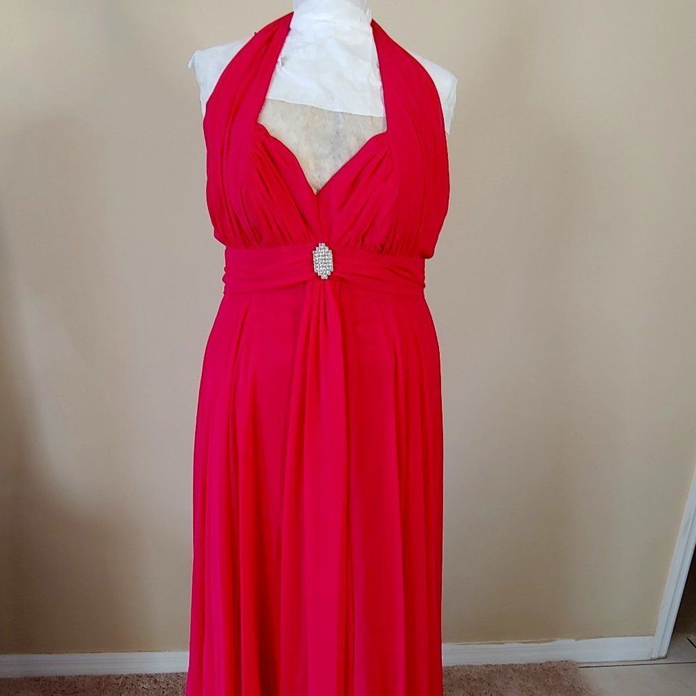 (30) NWT Wow Plus Size Long Gown Style #2431